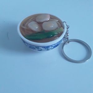 🍳 japanese noodle keychain w/ bonus gift